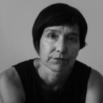 Paulina Mellado y la "dolorosa vigencia" de sus obras: "Las cosas han cambiado, pero volvimos a algo un poco peor" Paulina Mellado, destacada coreógrafa, premio a las Artes Escénicas Nacionales Presidente de la República 2022 y académica de la Facultad de Artes de la U. de Chile.